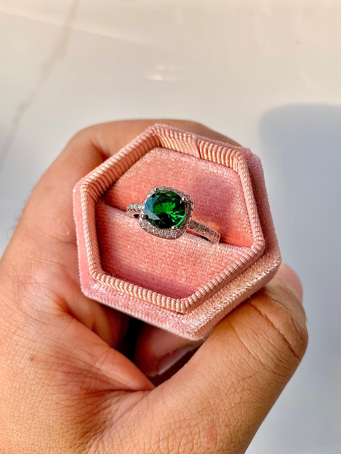 Emerald green adjustable ring