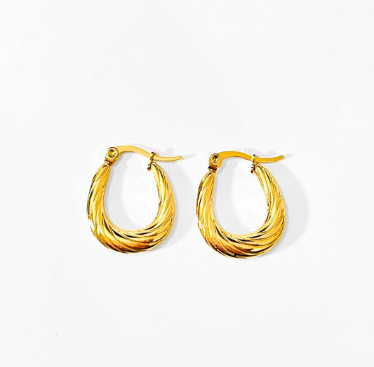 Chic golden hoops